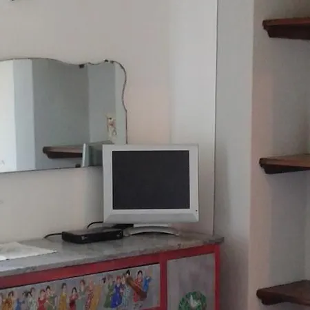 Casa Dell'ermanna Apartment *